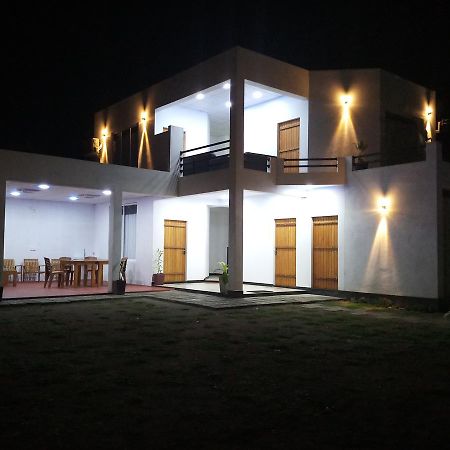 Hotel Cassia Udawalawe Exterior foto