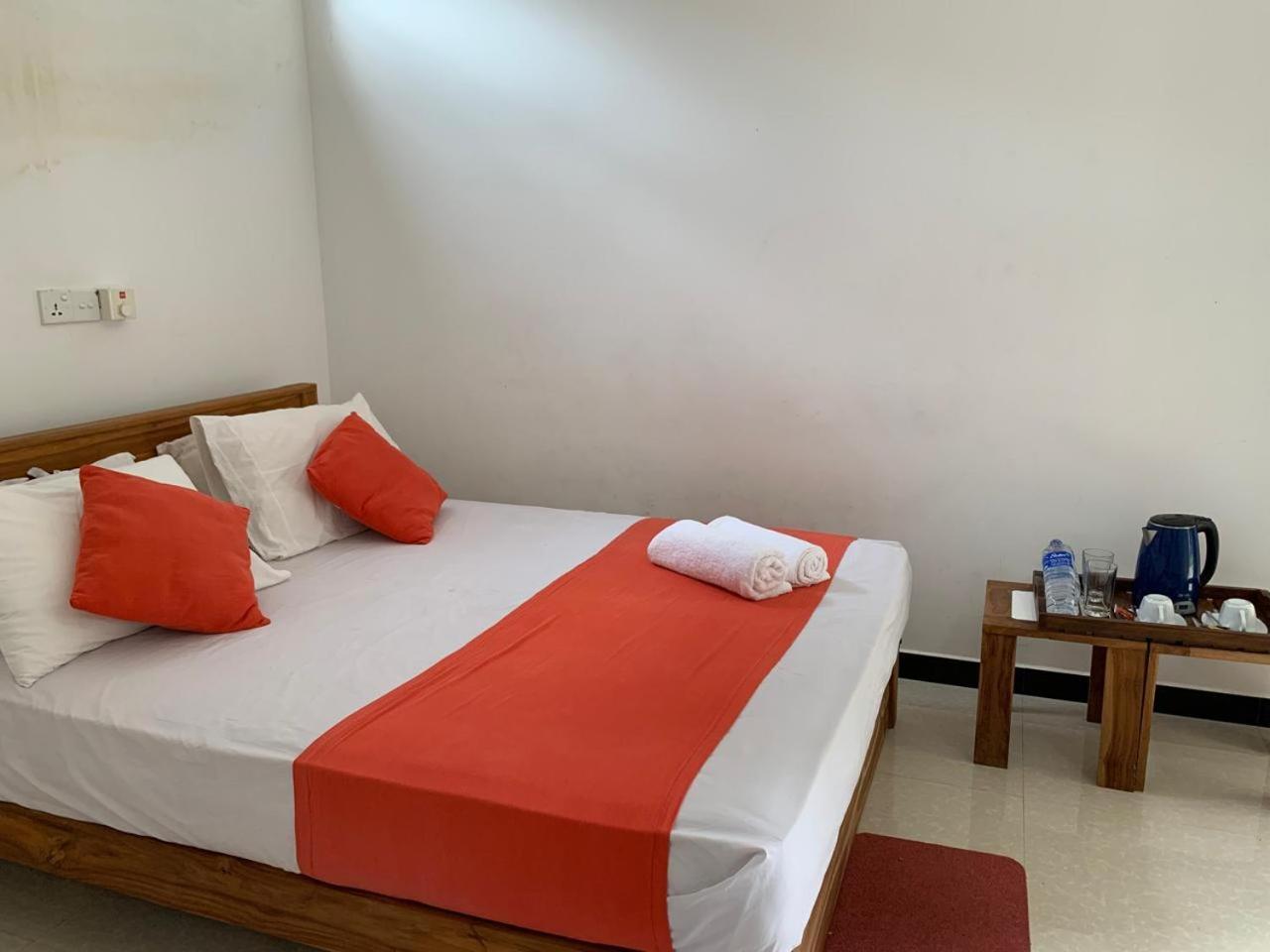 Hotel Cassia Udawalawe Habitación foto