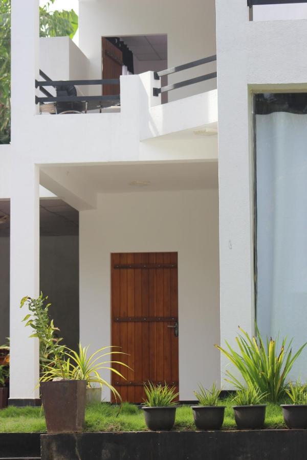 Hotel Cassia Udawalawe Exterior foto